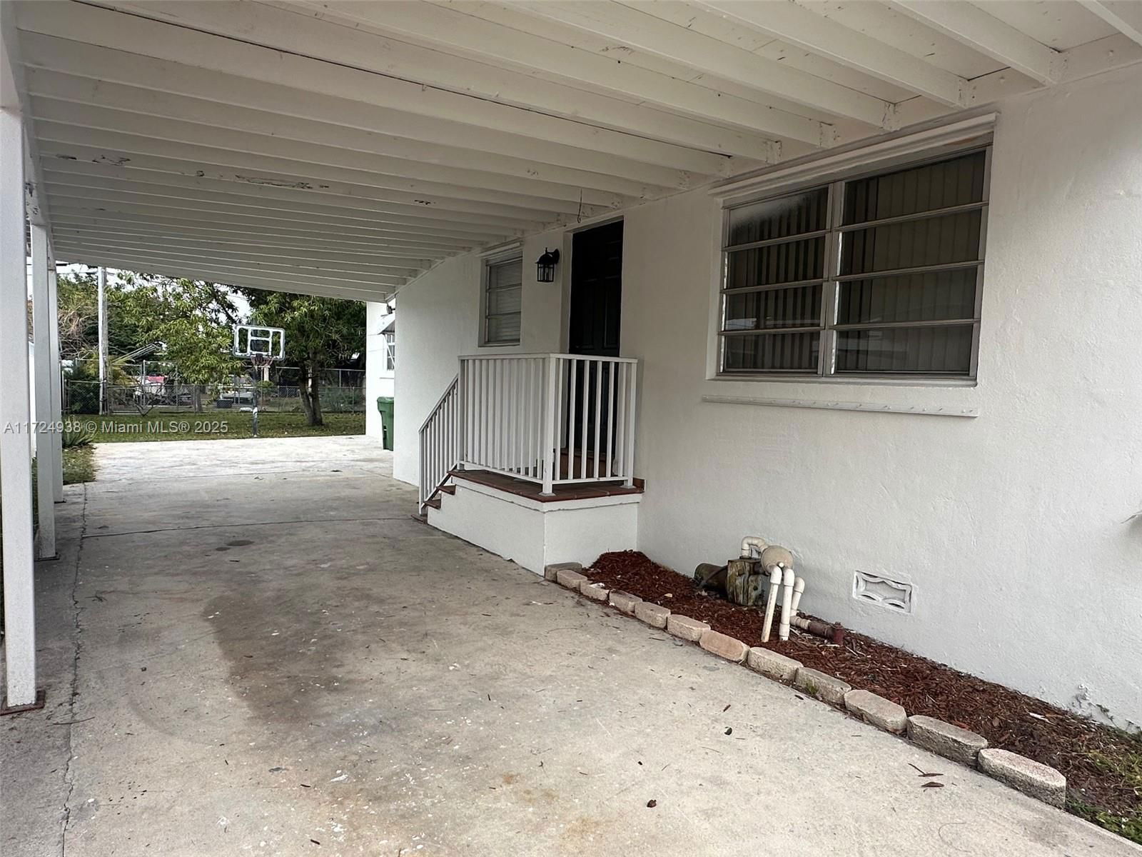 Real estate property located at 101 41st St, Miami-dade, Bradley Manor 1st Addn, Hialeah, FL