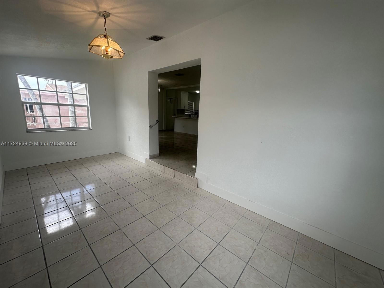 Real estate property located at 101 41st St, Miami-dade, Bradley Manor 1st Addn, Hialeah, FL