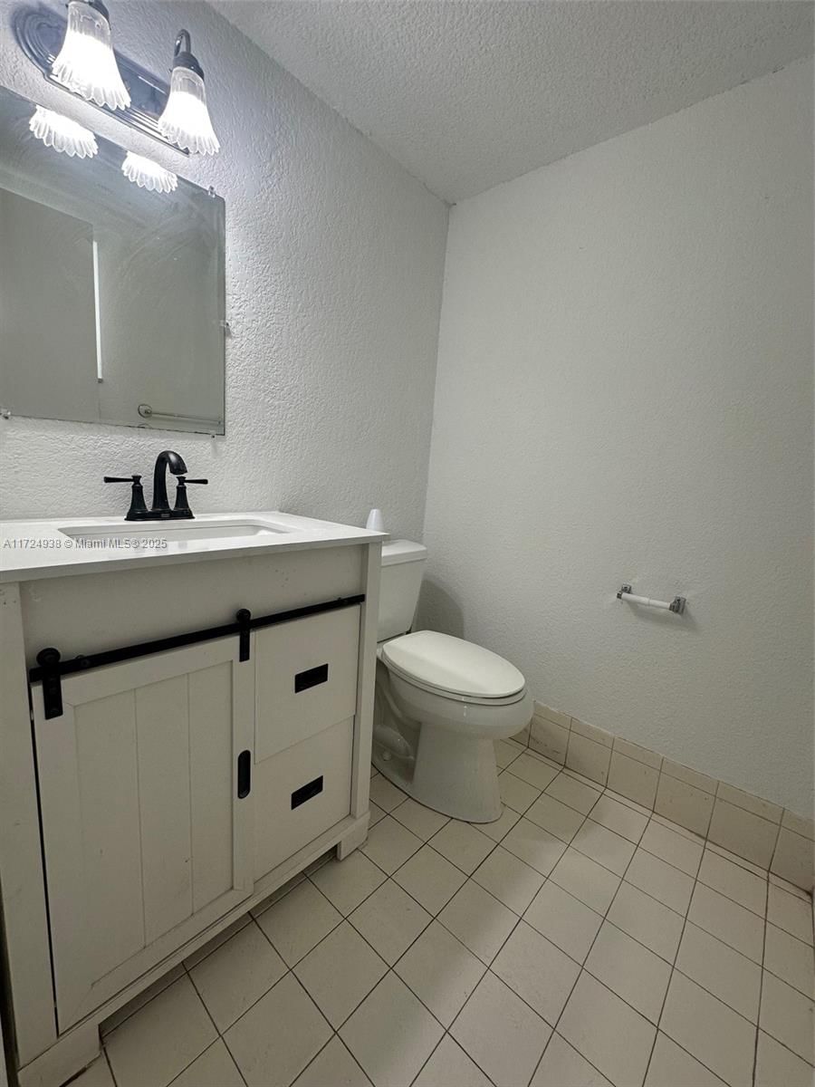 Real estate property located at 101 41st St, Miami-dade, Bradley Manor 1st Addn, Hialeah, FL