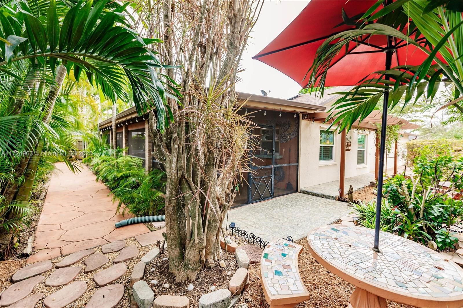 Real estate property located at 14231 155th St, Miami-dade, R J Katz Sub, Miami, FL