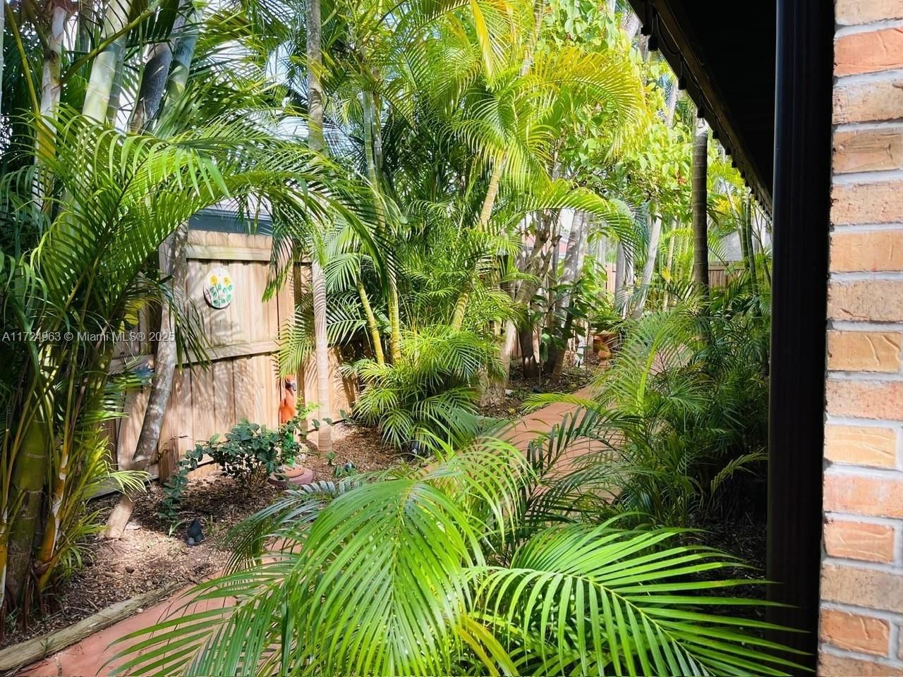 Real estate property located at 14231 155th St, Miami-dade, R J Katz Sub, Miami, FL