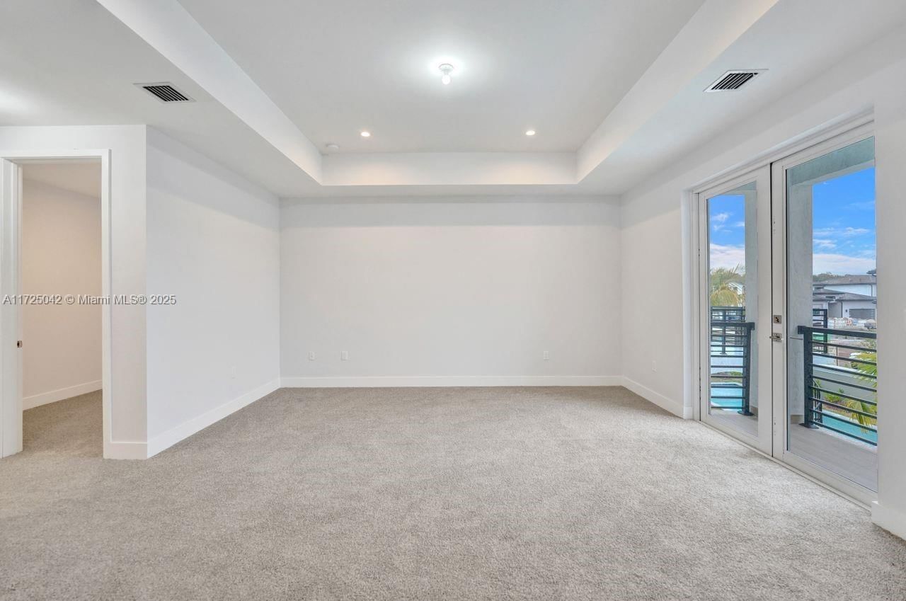 Real estate property located at 3527 Forest View Cir, Broward, Forest View Estates, Dania Beach, FL