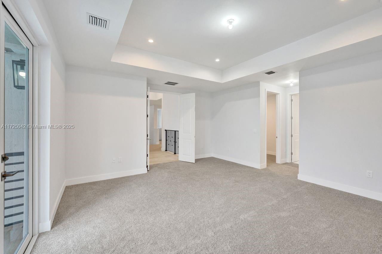 Real estate property located at 3527 Forest View Cir, Broward, Forest View Estates, Dania Beach, FL