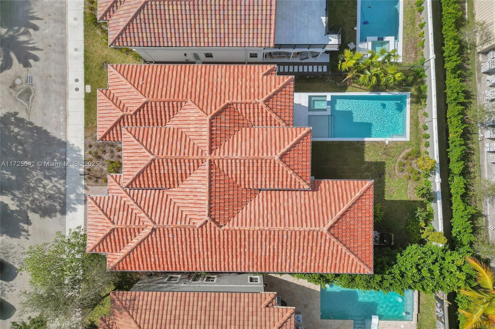 Real estate property located at 3527 Forest View Cir, Broward, Forest View Estates, Dania Beach, FL