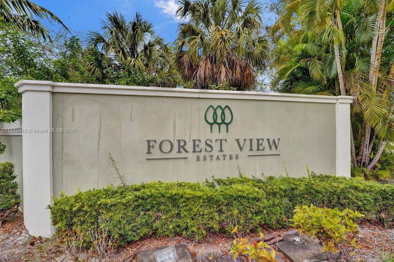 Real estate property located at 3527 Forest View Cir, Broward, Forest View Estates, Dania Beach, FL