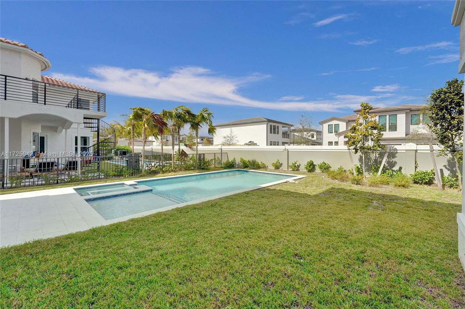 Real estate property located at 3527 Forest View Cir, Broward, Forest View Estates, Dania Beach, FL