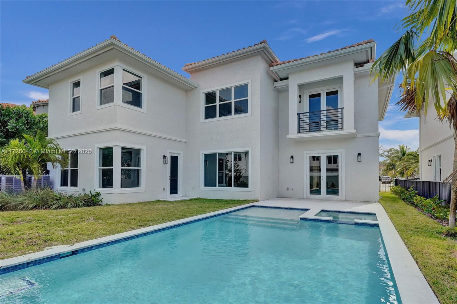 Real estate property located at 3527 Forest View Cir, Broward, Forest View Estates, Dania Beach, FL