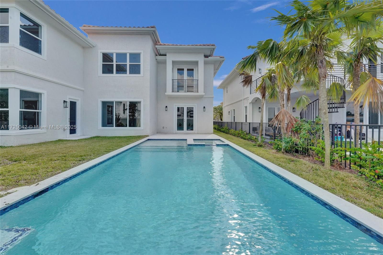 Real estate property located at 3527 Forest View Cir, Broward, Forest View Estates, Dania Beach, FL