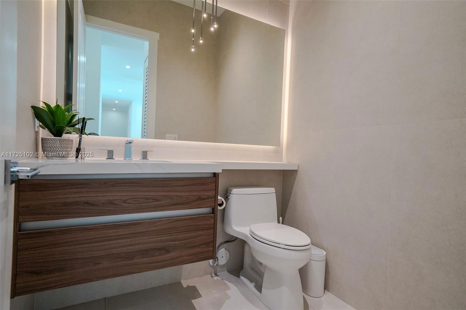 Real estate property located at 8235 184 Street, Miami-dade, Axelaja Estates, Palmetto Bay, FL