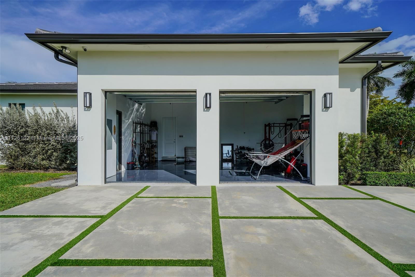 Real estate property located at 8235 184 Street, Miami-dade, Axelaja Estates, Palmetto Bay, FL