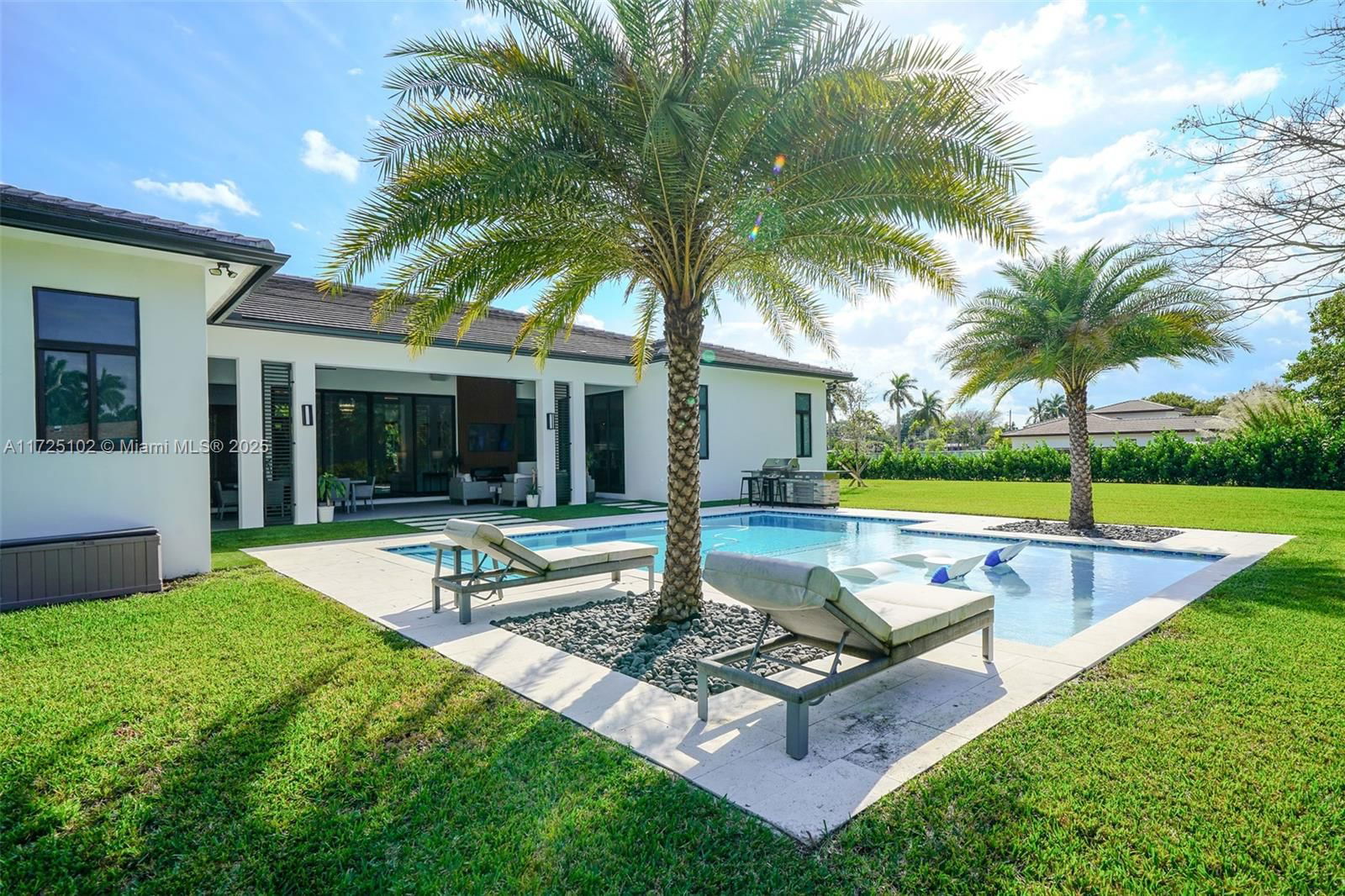Real estate property located at 8235 184 Street, Miami-dade, Axelaja Estates, Palmetto Bay, FL