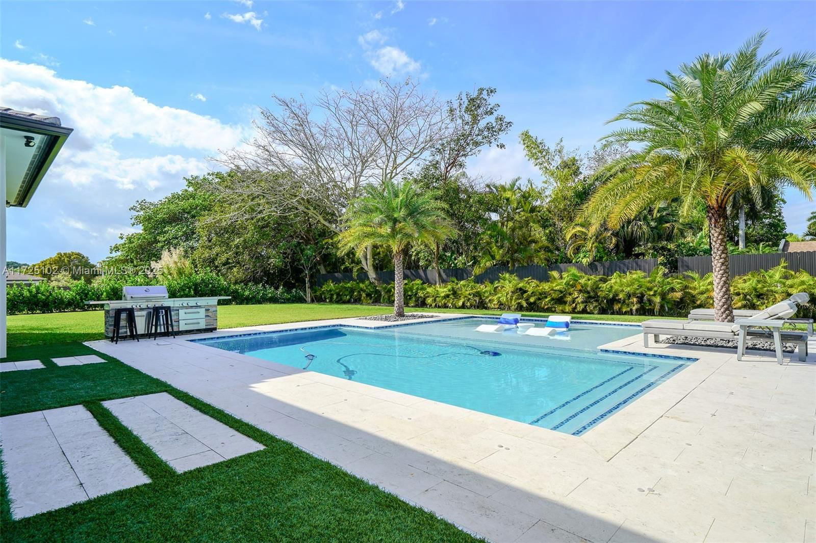 Real estate property located at 8235 184 Street, Miami-dade, Axelaja Estates, Palmetto Bay, FL