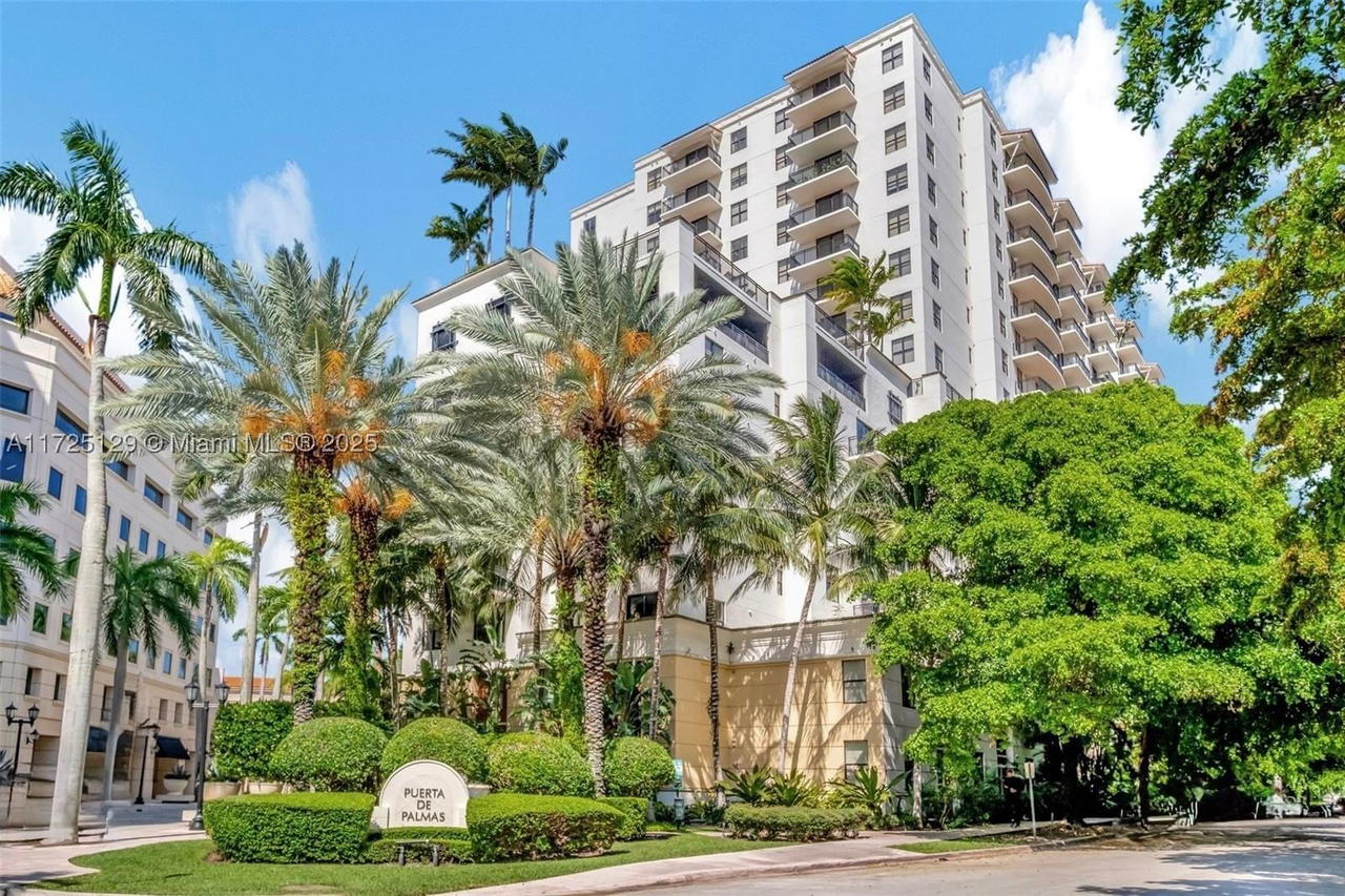 Real estate property located at 888 Douglas Rd #1210, Miami-dade, Puerta De Palmas Condo, Coral Gables, FL