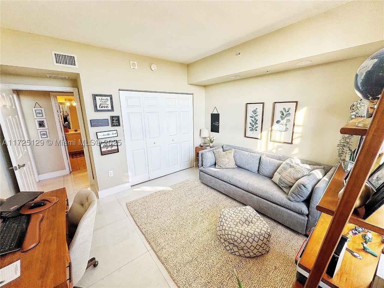 Real estate property located at 888 Douglas Rd #1210, Miami-dade, Puerta De Palmas Condo, Coral Gables, FL