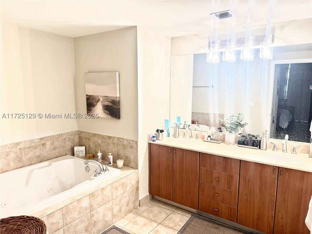 Real estate property located at 888 Douglas Rd #1210, Miami-dade, Puerta De Palmas Condo, Coral Gables, FL
