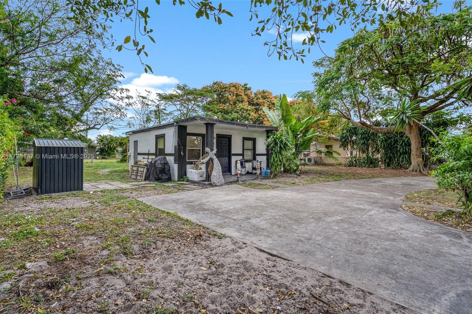 Real estate property located at 15925 Bunche Park Dr, Miami-dade, Bunche Park, Miami Gardens, FL