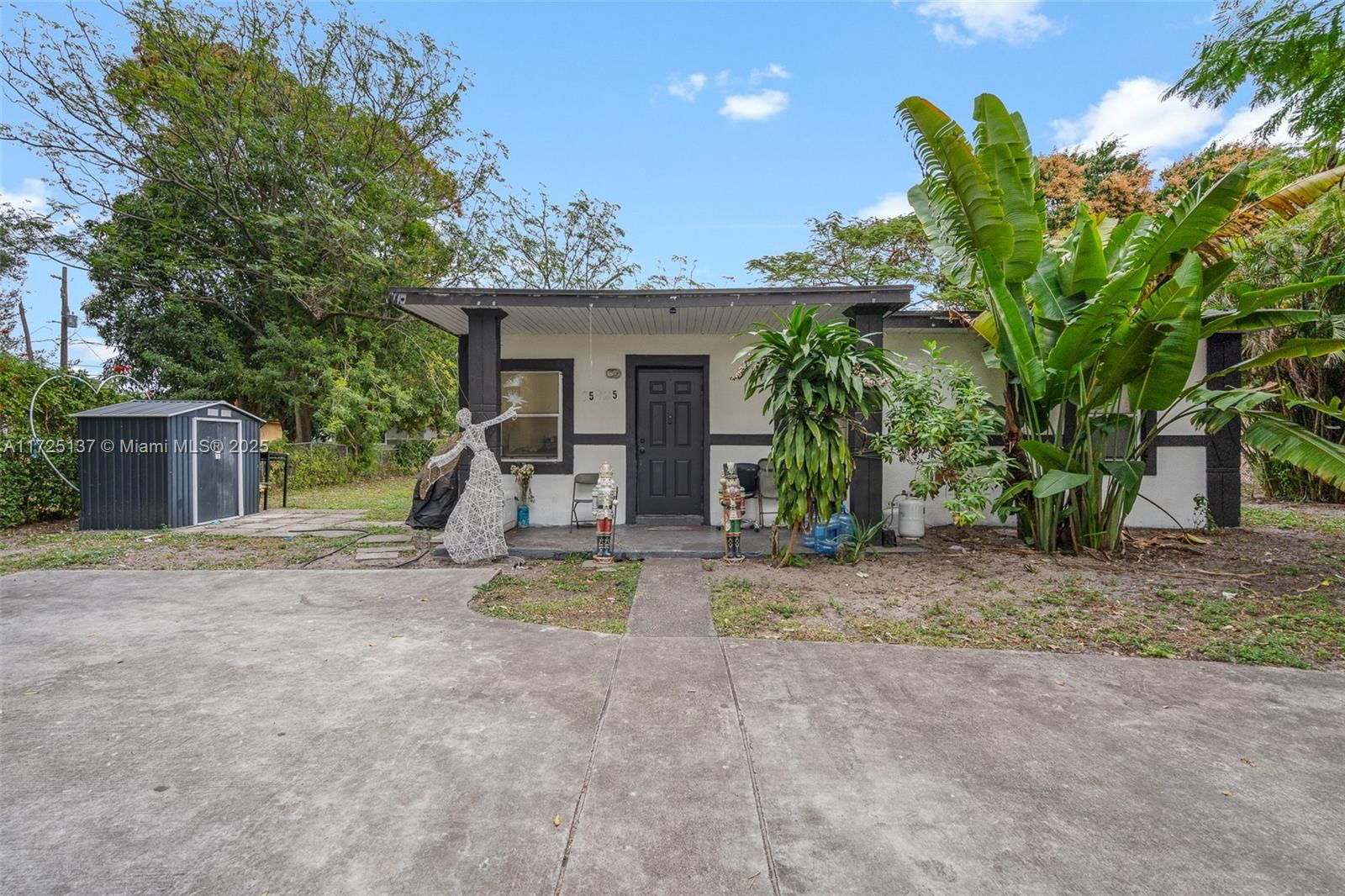 Real estate property located at 15925 Bunche Park Dr, Miami-dade, Bunche Park, Miami Gardens, FL