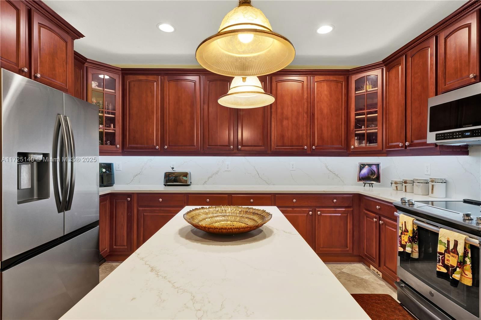 Real estate property located at 7582 191st St, Miami-dade, Cutler Cay, Cutler Bay, FL