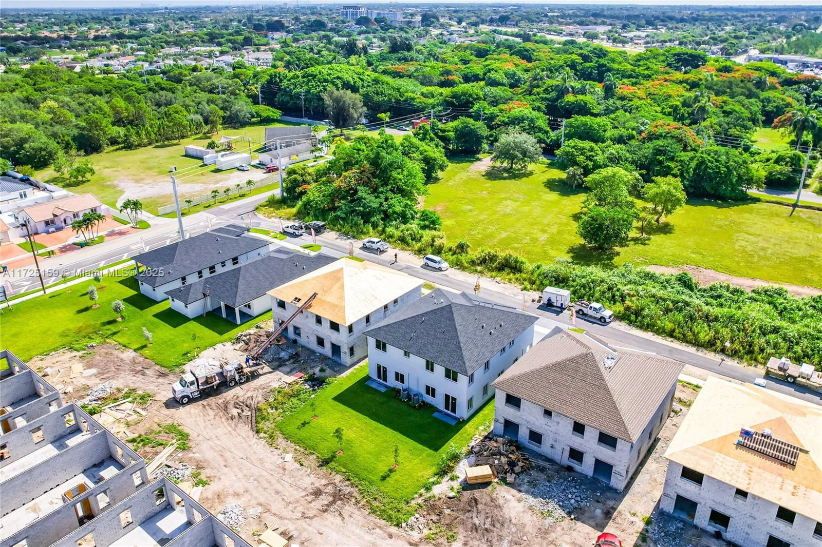 Real estate property located at 22440 124 CT B, Miami-dade, Chloes Estates, Miami, FL