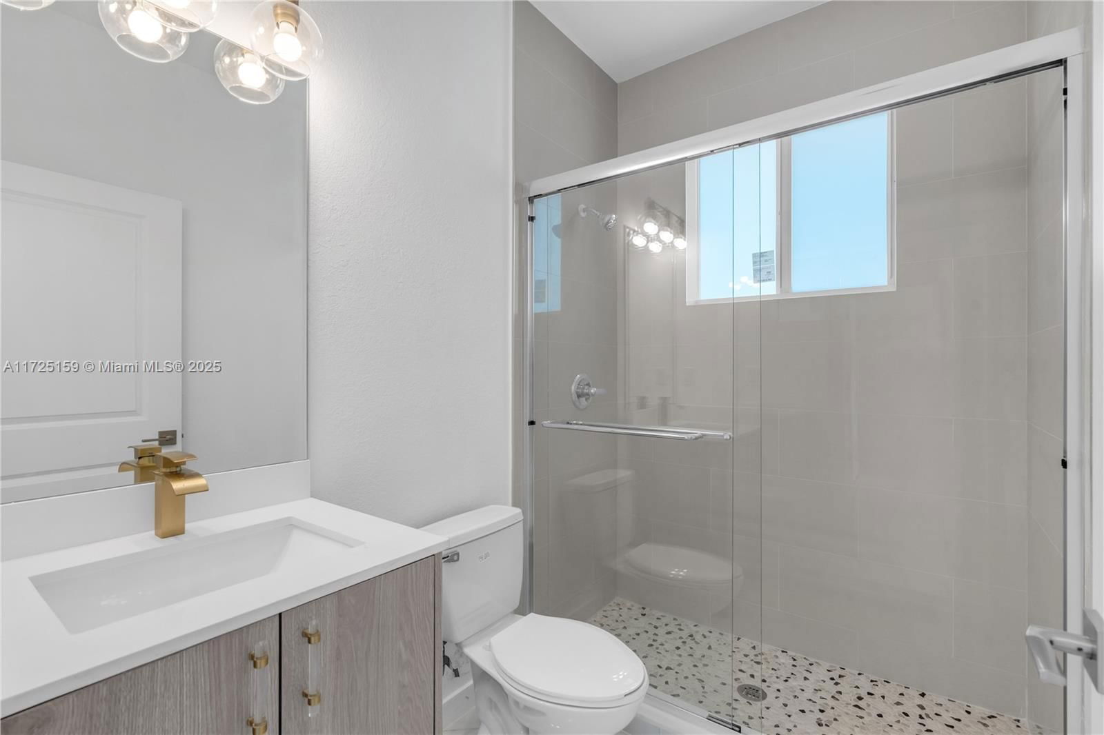 Real estate property located at 22440 124 CT B, Miami-dade, Chloes Estates, Miami, FL