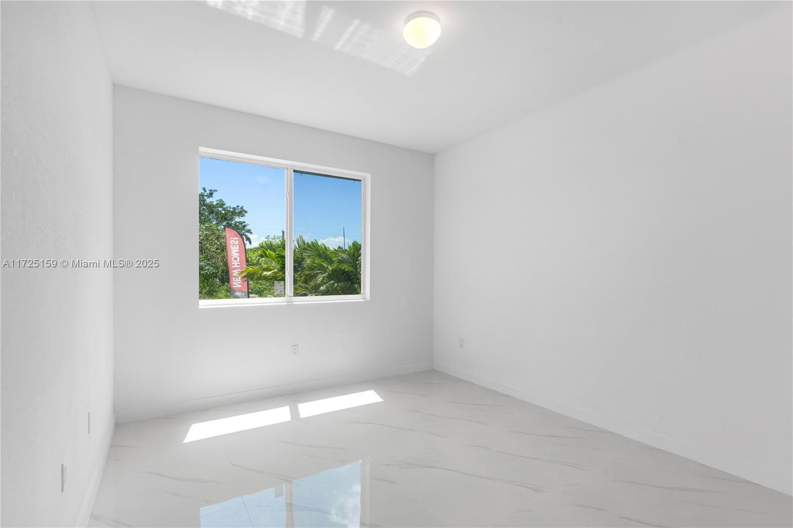 Real estate property located at 22440 124 CT B, Miami-dade, Chloes Estates, Miami, FL