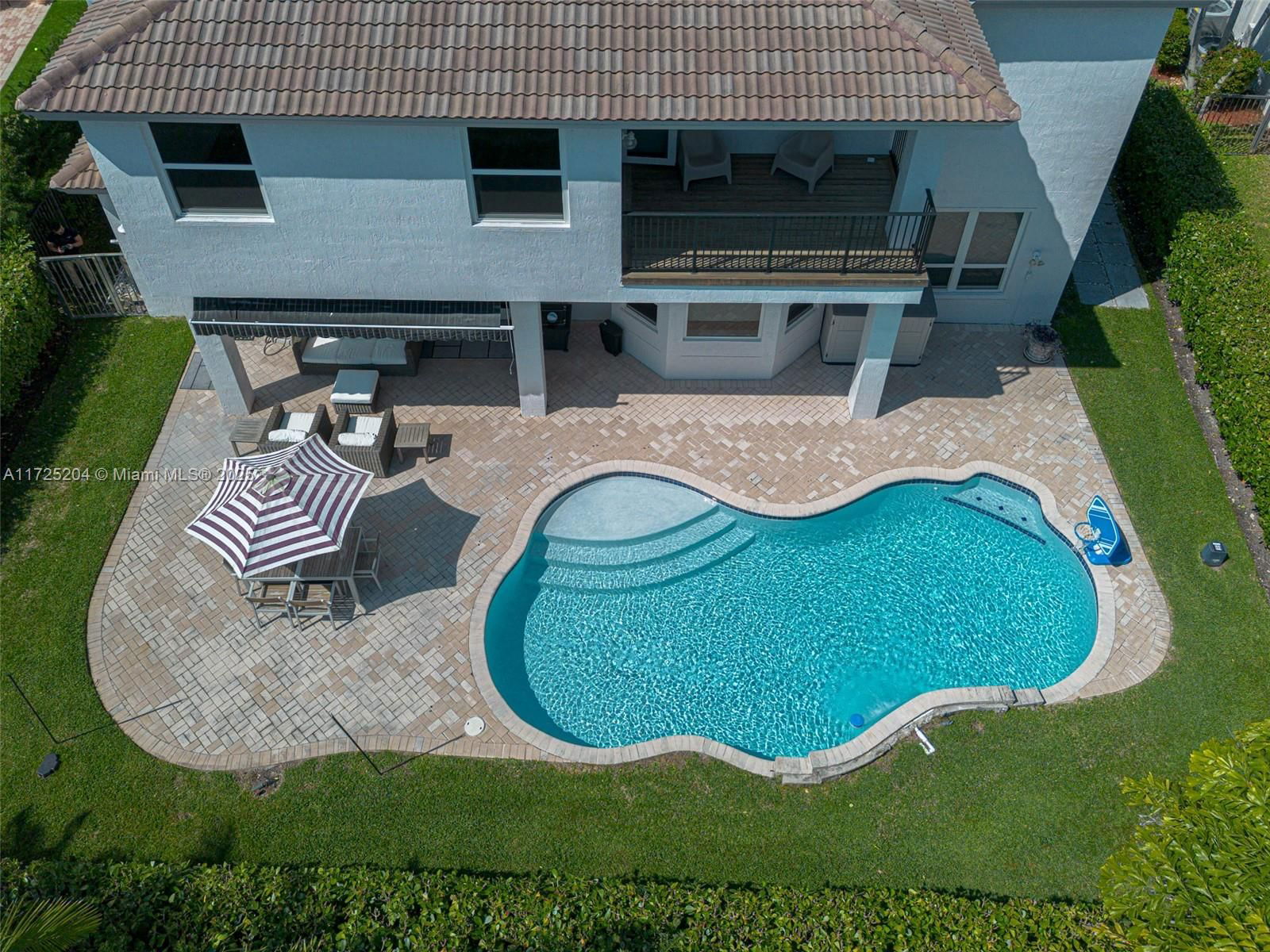 Real estate property located at 2556 Jardin Mnr, Broward, Sector 7 - Parcels J-2 &, Weston, FL