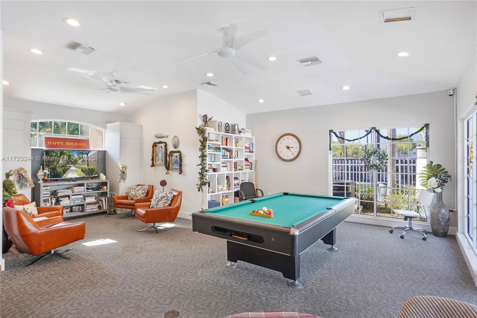 Real estate property located at 600 Executive Center Dr #111, Palm Beach, Lake Place Condo, West Palm Beach, FL