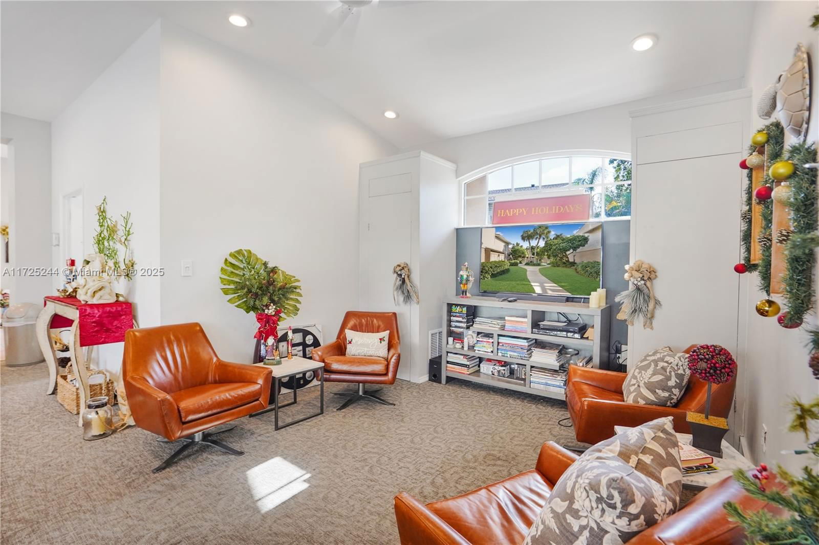 Real estate property located at 600 Executive Center Dr #111, Palm Beach, Lake Place Condo, West Palm Beach, FL