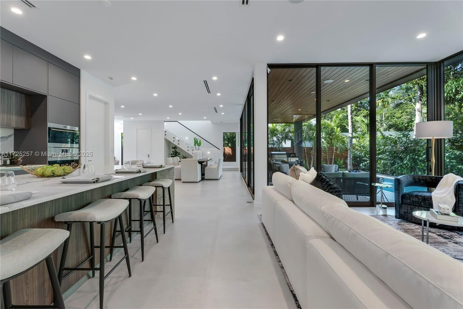 Real estate property located at 3025 Aviation Ave, Miami-dade, Babbitt & Bates, Miami, FL
