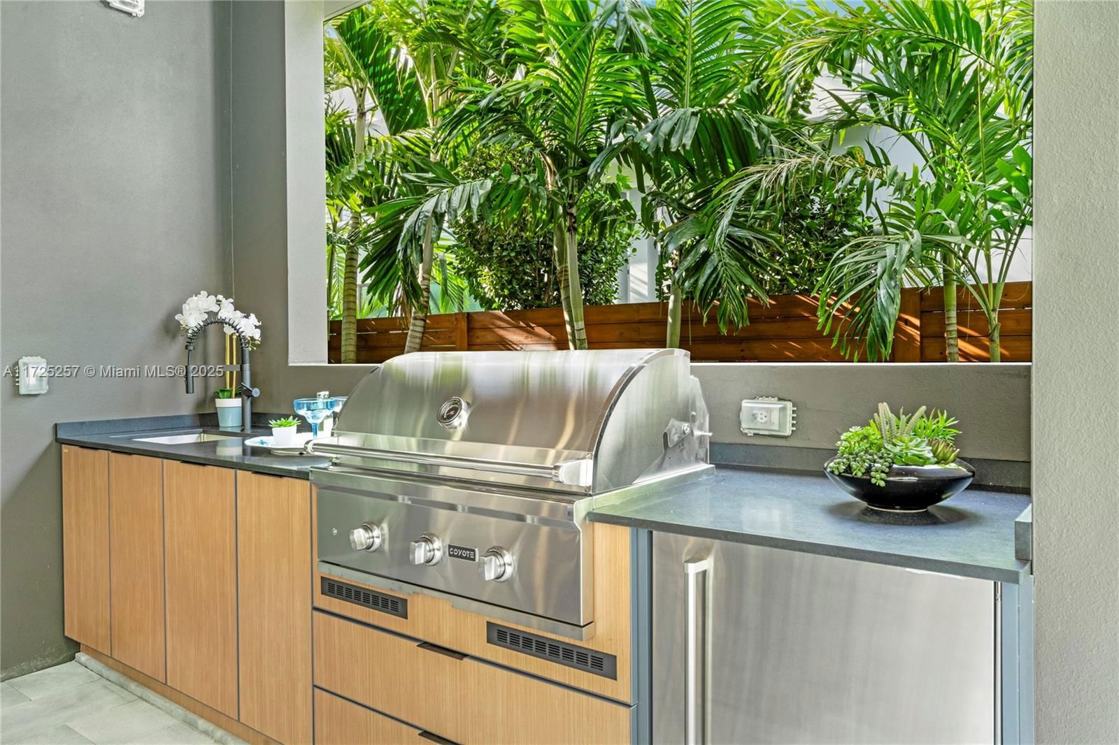 Real estate property located at 3025 Aviation Ave, Miami-dade, Babbitt & Bates, Miami, FL