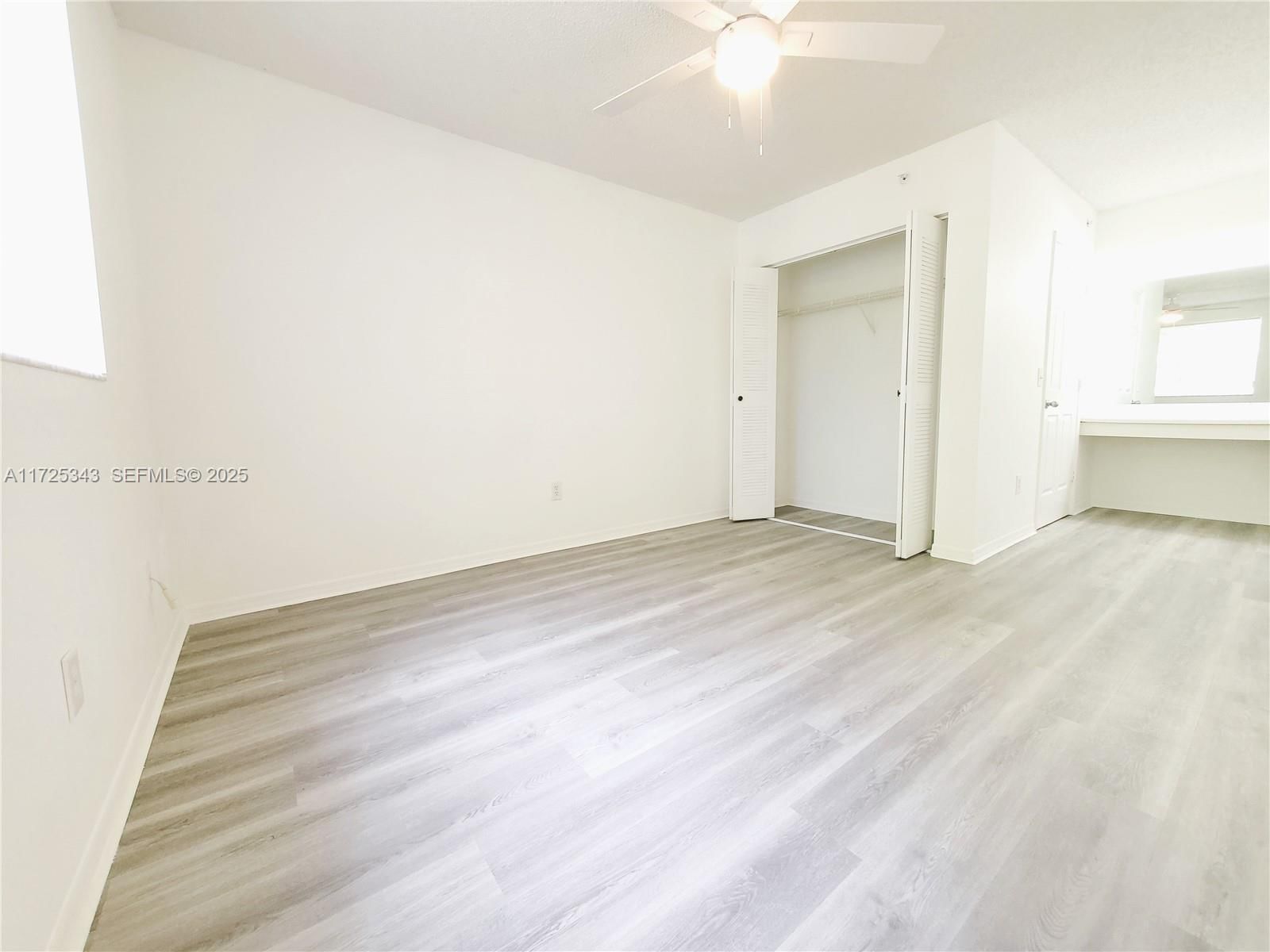 Real estate property located at 2600 University Dr #218, Broward, Royal Grand Condo, Davie, FL