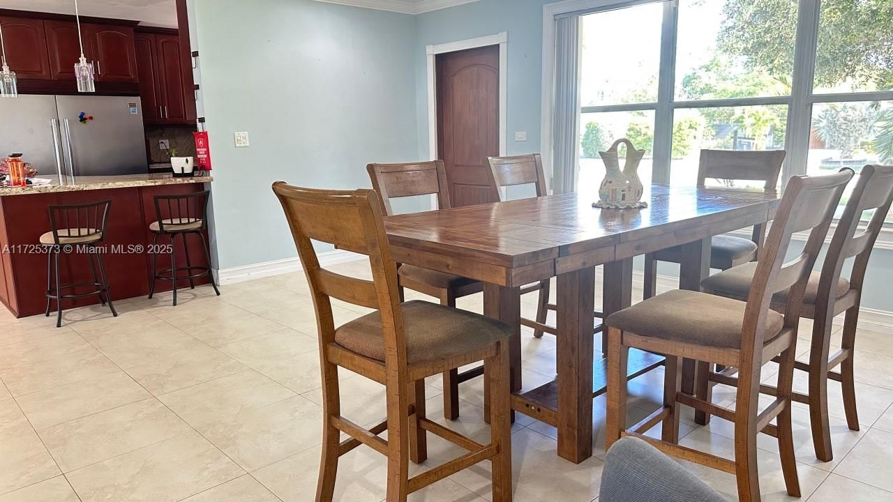 Real estate property located at 9271 Martinique Dr, Miami-dade, Pine Tree Manor Sec 2, Cutler Bay, FL
