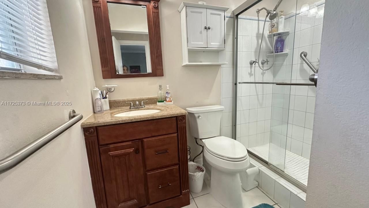 Real estate property located at 9271 Martinique Dr, Miami-dade, Pine Tree Manor Sec 2, Cutler Bay, FL