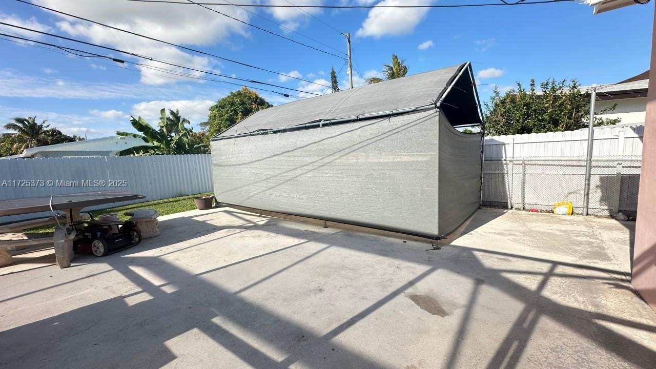 Real estate property located at 9271 Martinique Dr, Miami-dade, Pine Tree Manor Sec 2, Cutler Bay, FL
