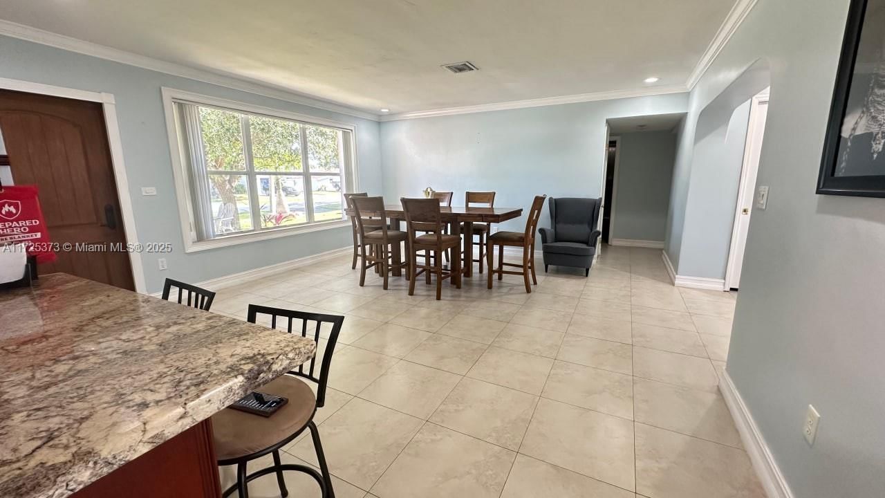 Real estate property located at 9271 Martinique Dr, Miami-dade, Pine Tree Manor Sec 2, Cutler Bay, FL