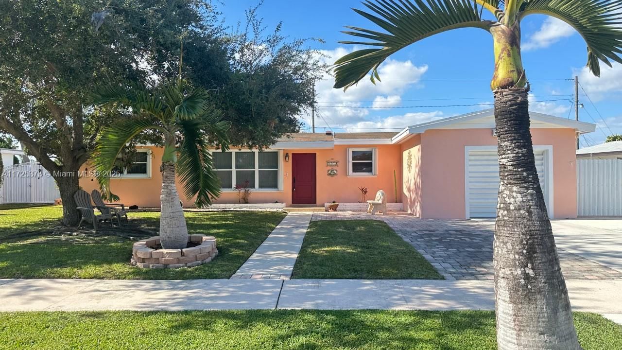 Real estate property located at 9271 Martinique Dr, Miami-dade, Pine Tree Manor Sec 2, Cutler Bay, FL