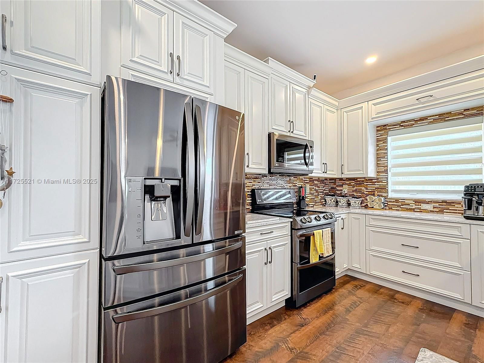 Real estate property located at 6796 32nd Ct, Broward, Holiday Springs East, Margate, FL