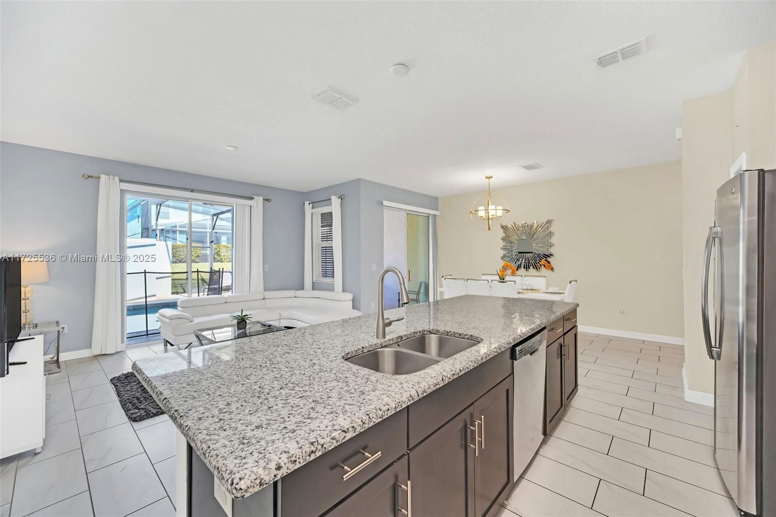 Real estate property located at 9063 Dogleg Dr #9063, Osceola, Davenport, Kissimmee, FL