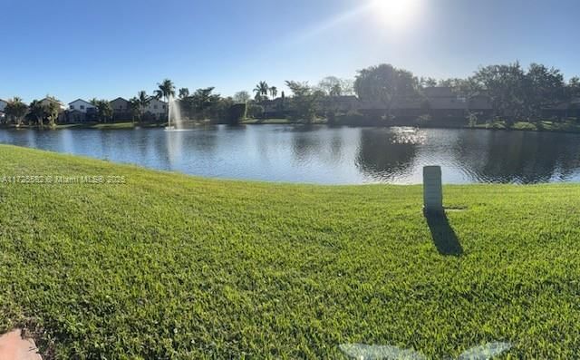 Real estate property located at 313 Lakeside Ct, Broward, Lakeside Villas At, Sunrise, FL