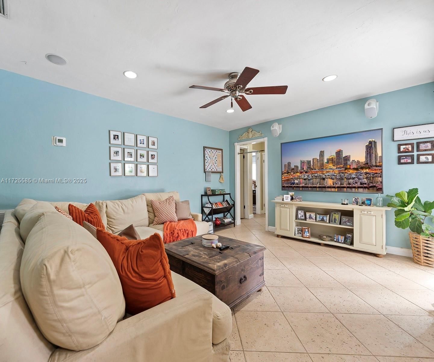 Real estate property located at 10320 121st St, Miami-dade, Pine Needle Estates Sec T, Miami, FL