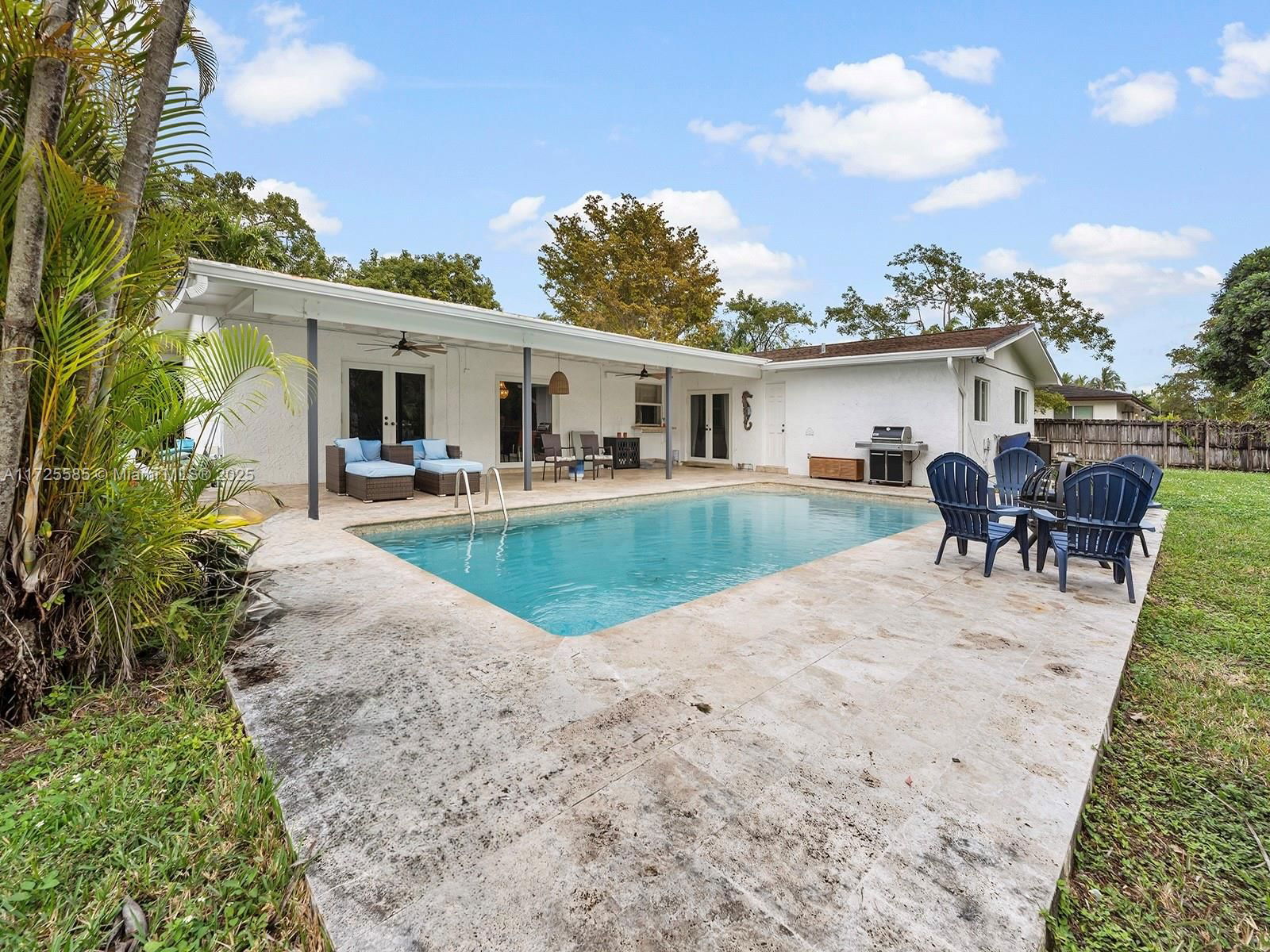 Real estate property located at 10320 121st St, Miami-dade, Pine Needle Estates Sec T, Miami, FL