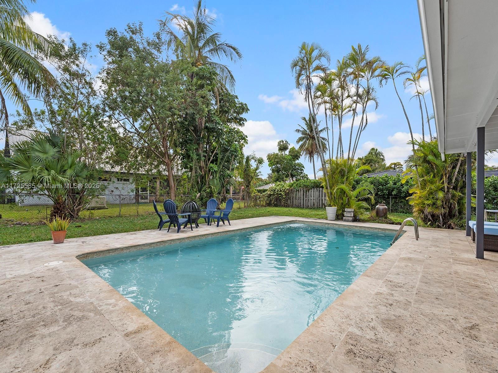 Real estate property located at 10320 121st St, Miami-dade, Pine Needle Estates Sec T, Miami, FL