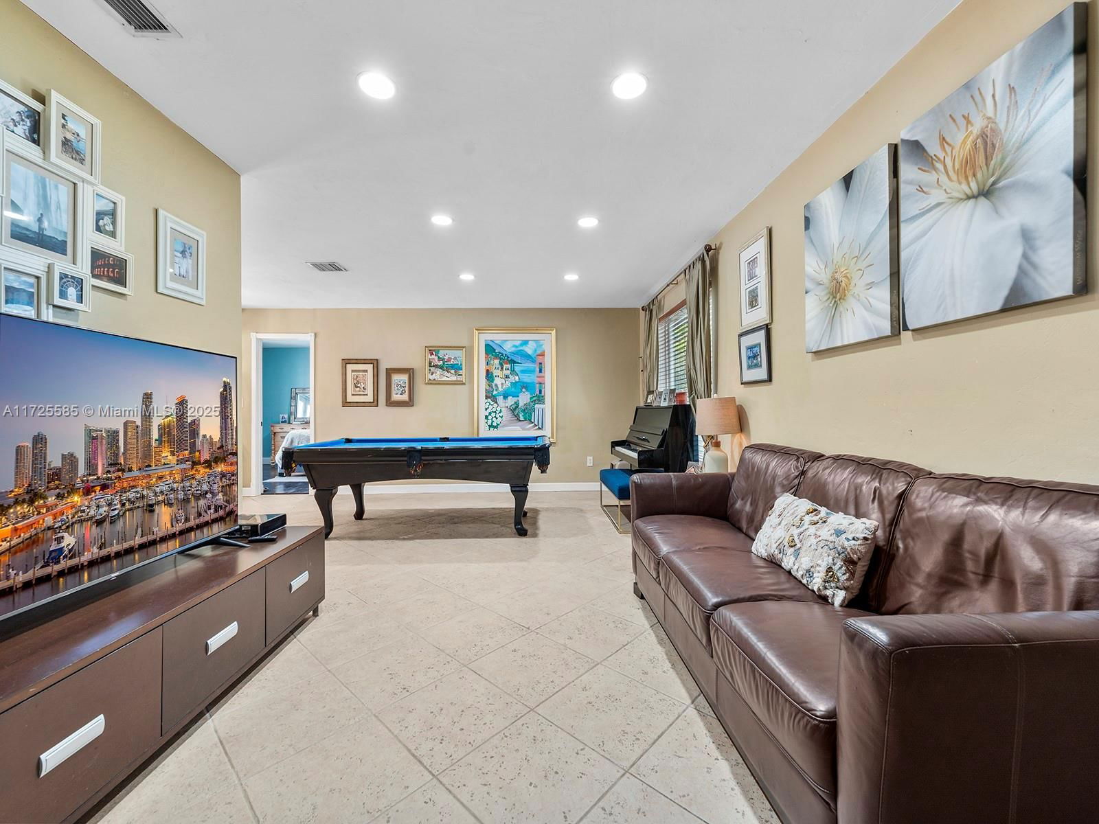 Real estate property located at 10320 121st St, Miami-dade, Pine Needle Estates Sec T, Miami, FL