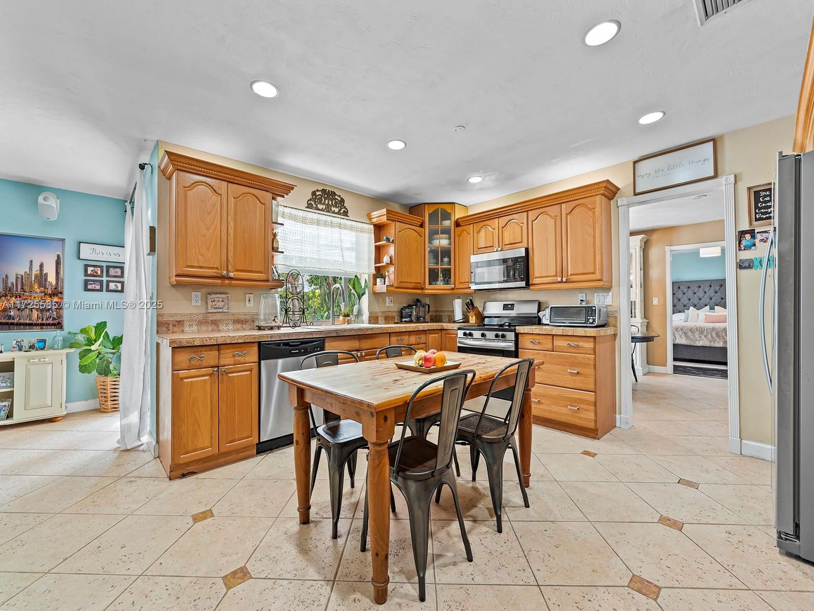 Real estate property located at 10320 121st St, Miami-dade, Pine Needle Estates Sec T, Miami, FL