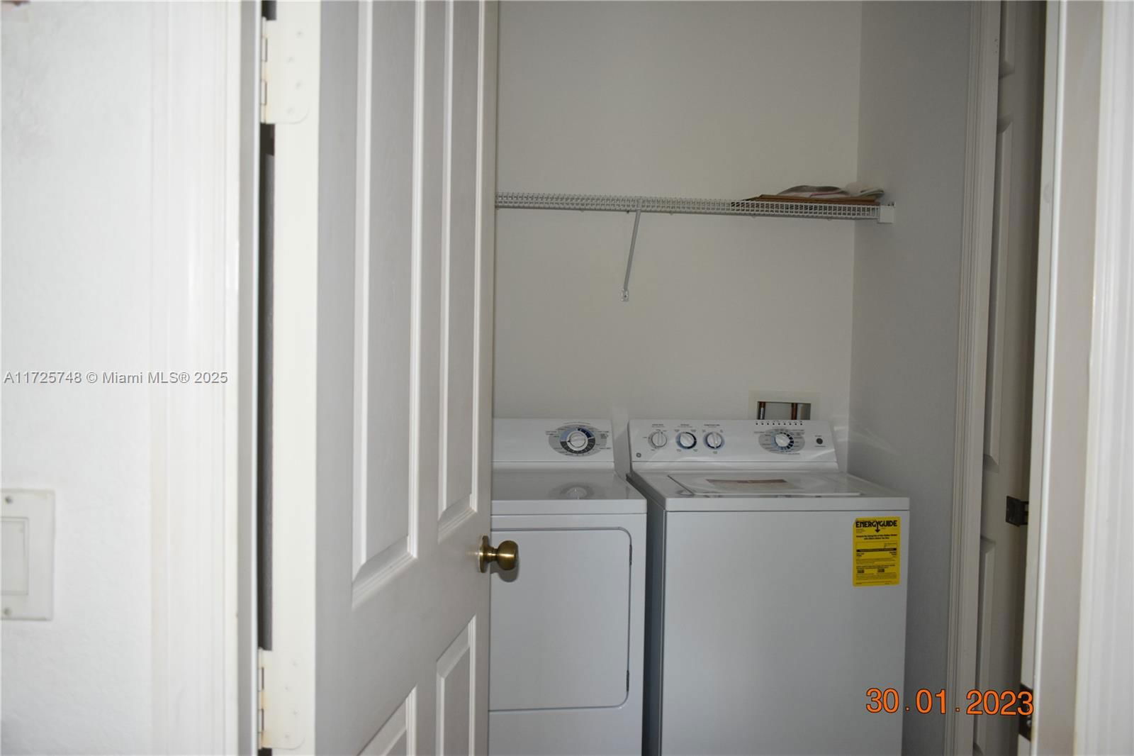 Real estate property located at 7639 Berkshire Pines Dr, Collier, Subd Shores At Berkshire, Naples, FL