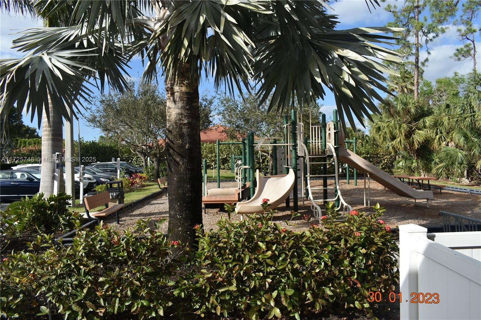 Real estate property located at 7639 Berkshire Pines Dr, Collier, Subd Shores At Berkshire, Naples, FL