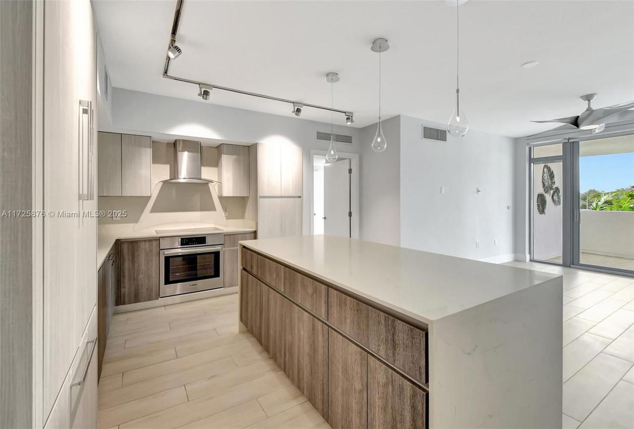 Real estate property located at 111 1st Ave #316, Palm Beach, 111 First Delray Condo, Delray Beach, FL