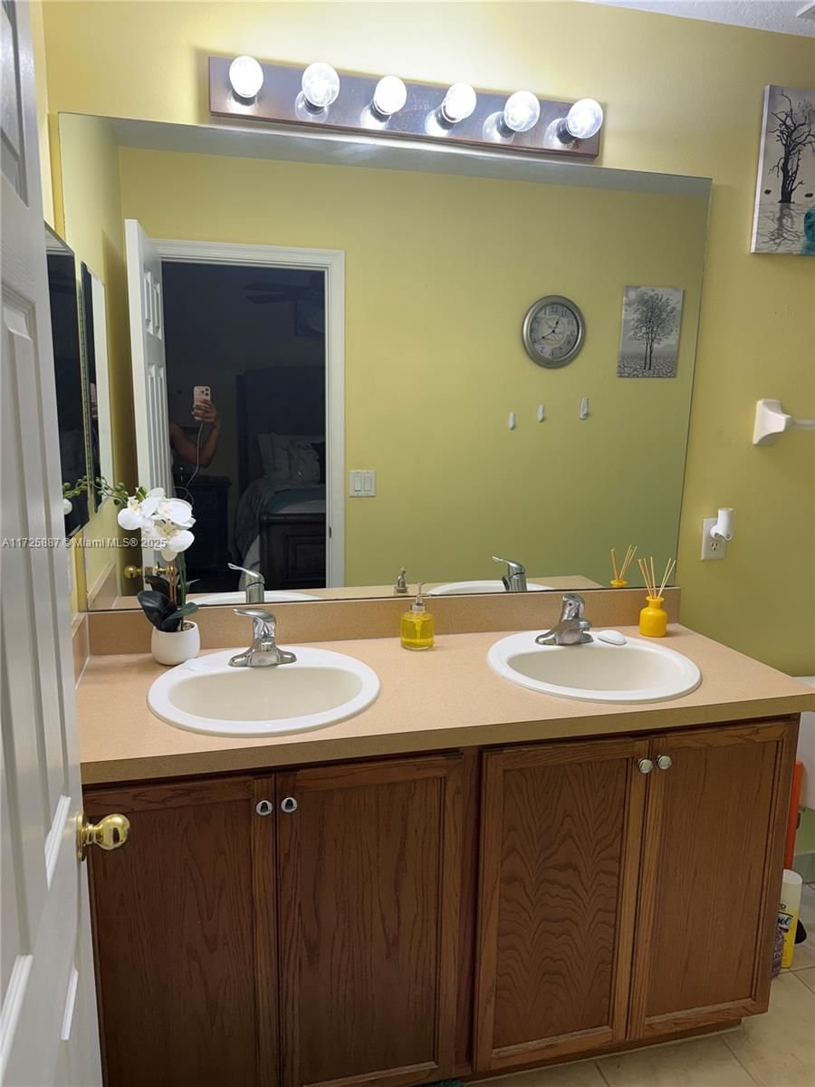 Real estate property located at 2780 Birmingham Dr, Other, Lexington Lakes, Other City - In The State Of Florida, FL