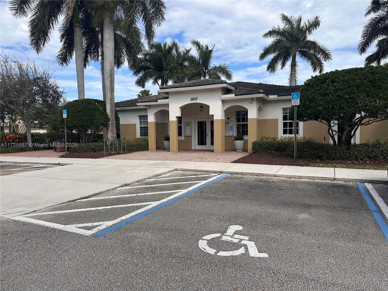 Real estate property located at 2780 Birmingham Dr, Other, Lexington Lakes, Other City - In The State Of Florida, FL