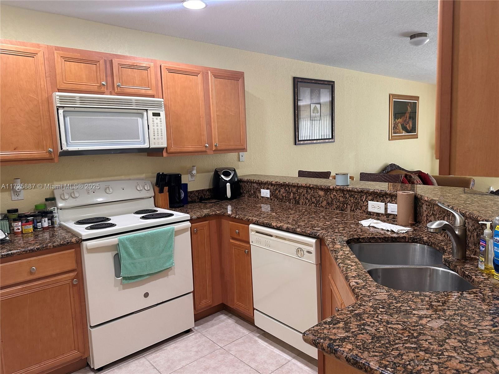 Real estate property located at 2780 Birmingham Dr, Other, Lexington Lakes, Other City - In The State Of Florida, FL